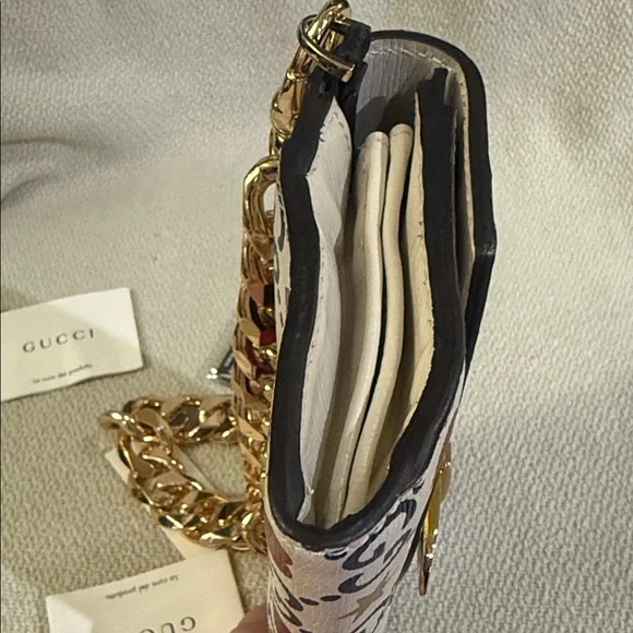 Gucci Limited Edition Leather Sylvie Valentines Day Wallet w/After Market Chain - Picture 13 of 14